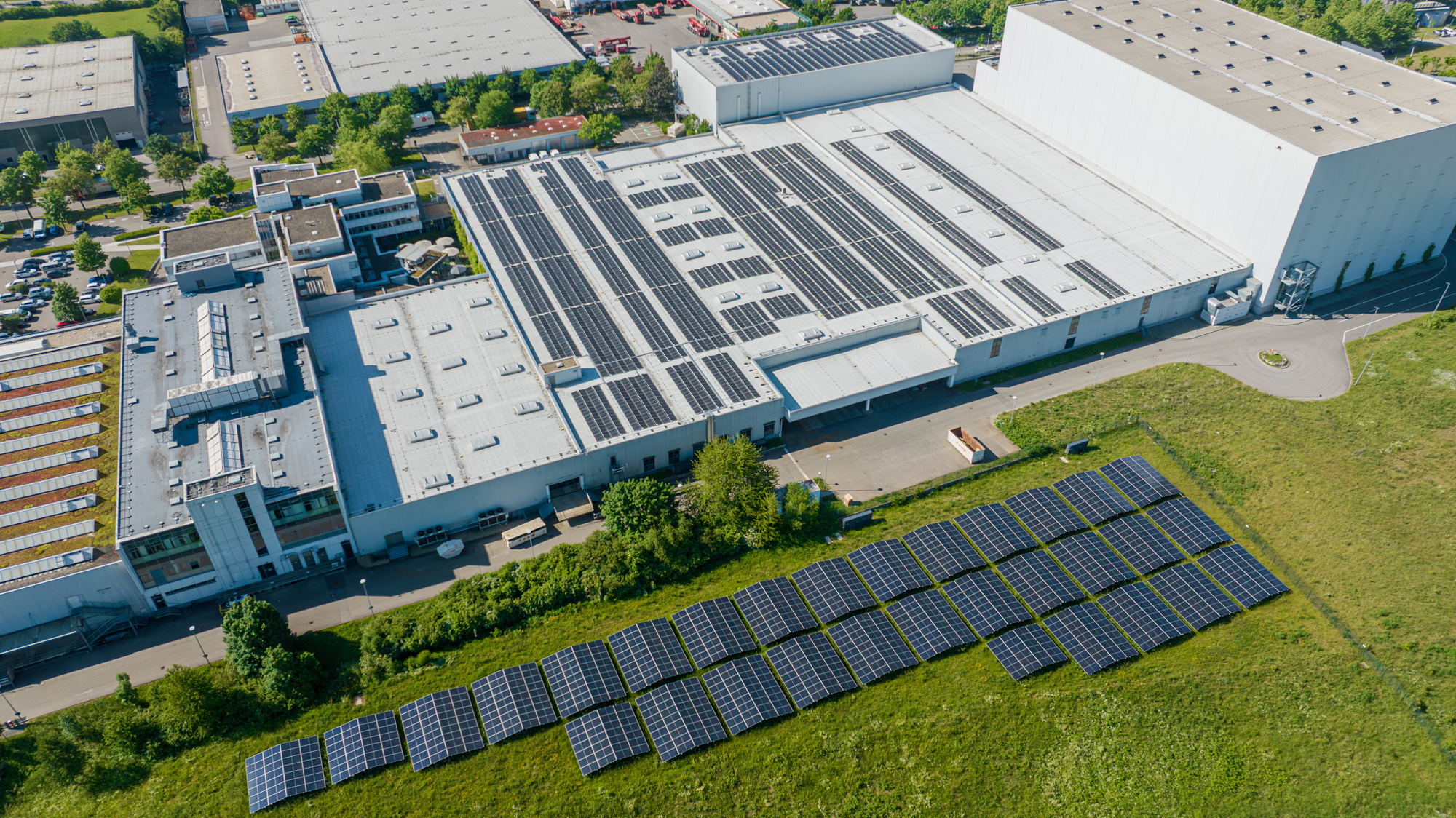 Blick auf die neuen PV-Anlage