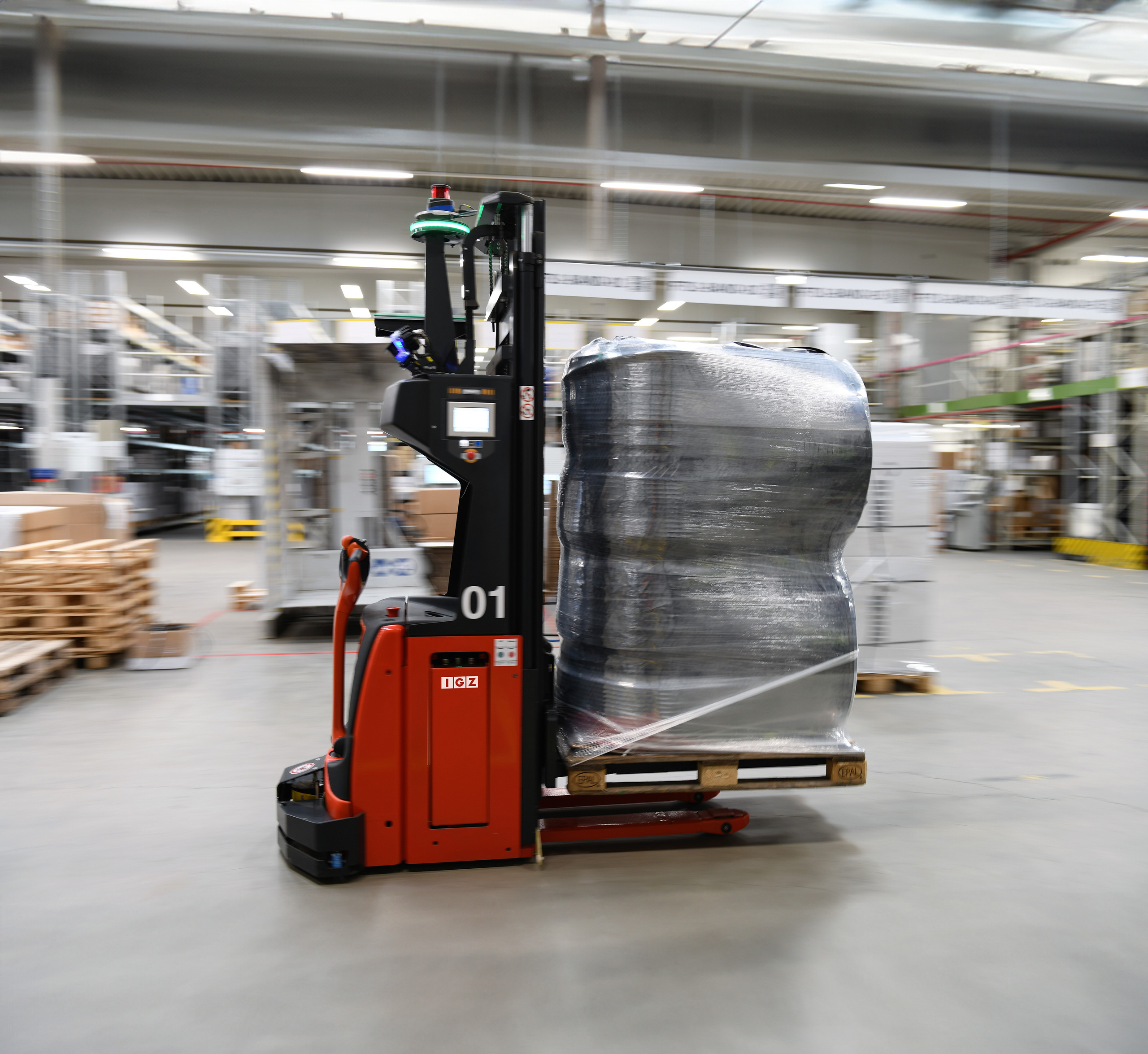 <p>Man sieht: Move-by-Robots: Fahrerlose Transportsysteme mit SAP EWM-Ansteuerung.<p>
