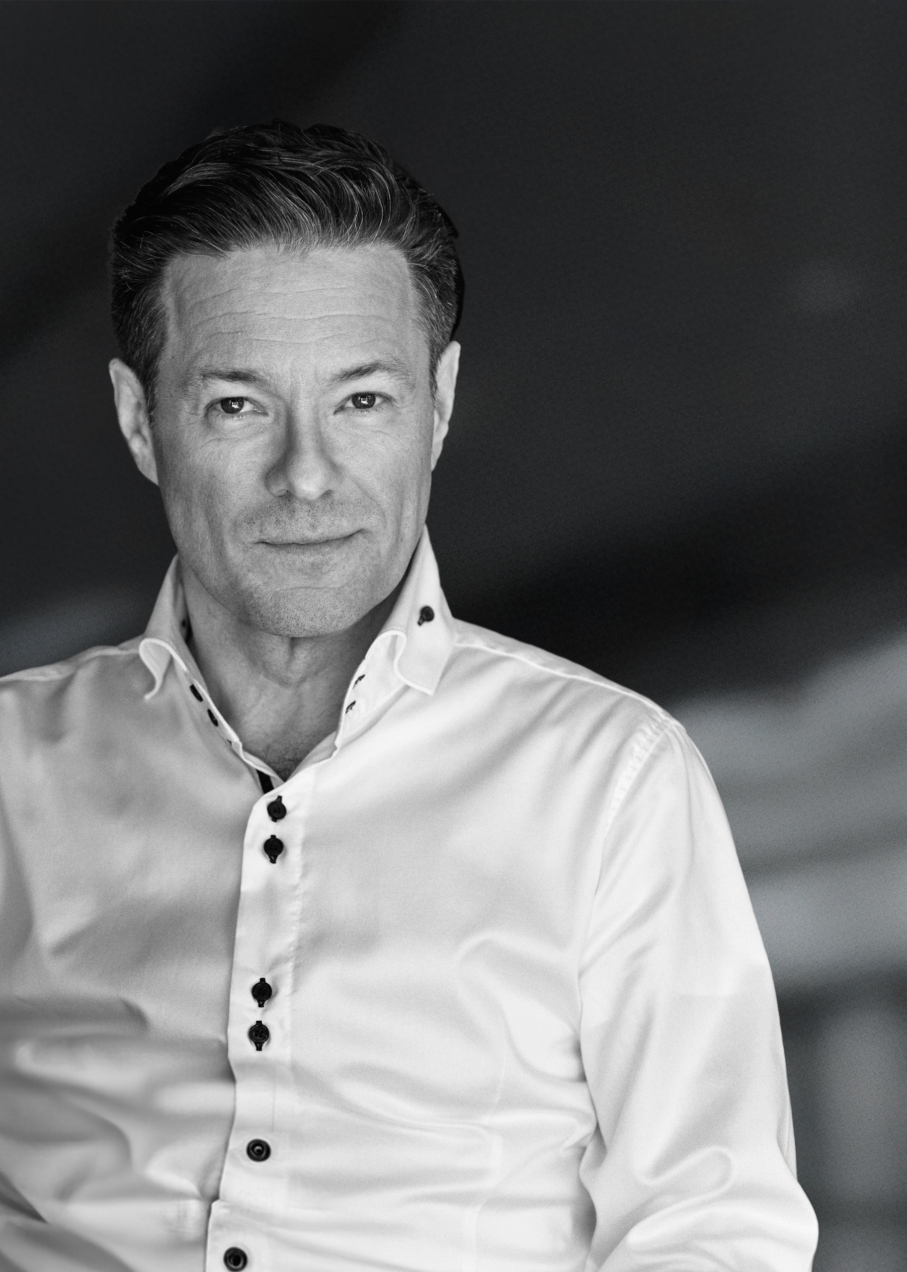 "Wir folgen keinen Trends, wir setzen sie - indem wir die Elektroplanung mit KI neu definieren und Kunden das wertvollste Gut zurückgeben: ihre Zeit", sagt Dr. Axel Zein, CEO der WSCAD GmbH. <p>Man sieht: Dr. Axel Zein, CEO der WSCAD GmbH.<p>